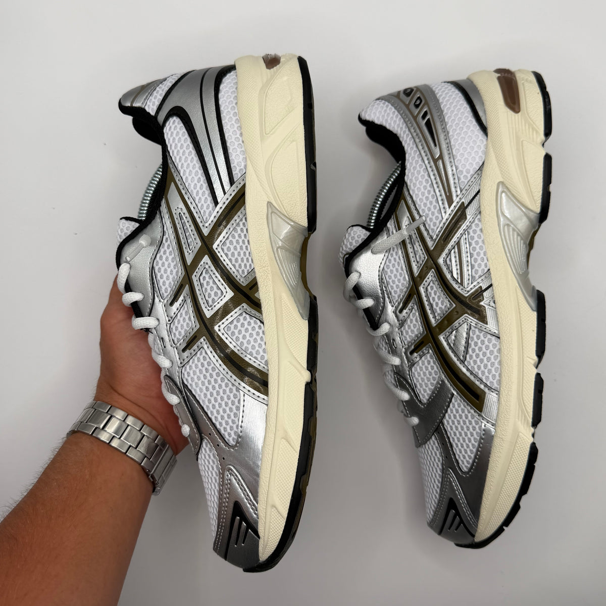 ASICS Gel-1130 “White Clay Canyon”